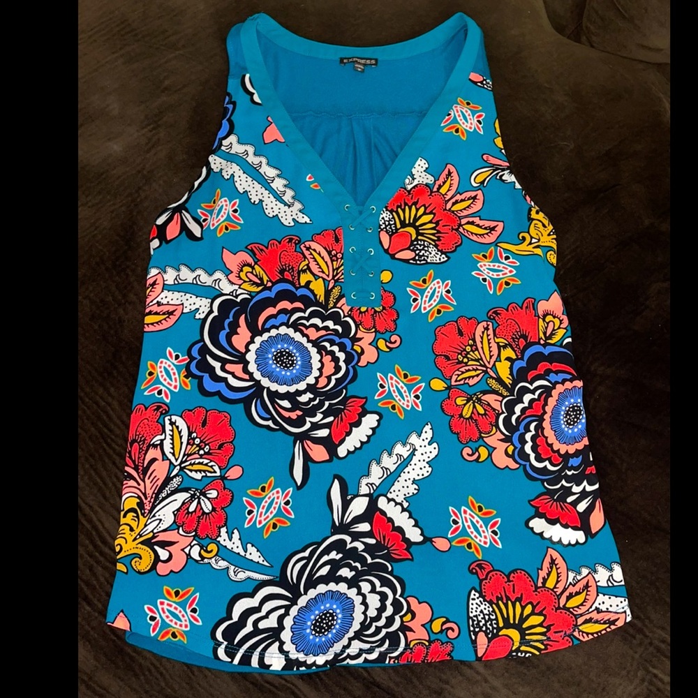 Express floral tank